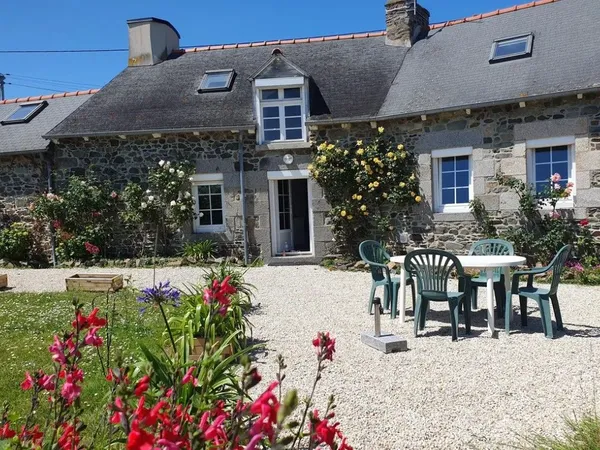 Location annuelle maison meublée 4 chambres -proche de la mer baie de Saint Brieuc