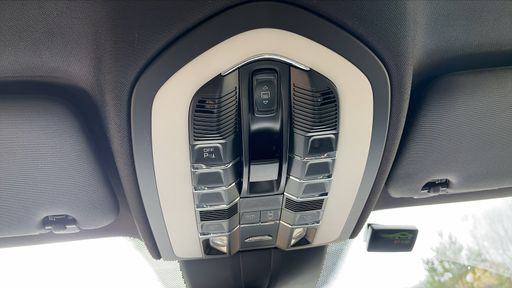 Porsche Cayenne S 3.0 416 e-Hybrid 4x4 Tiptonic 8 - Platinium – 2016 – 186234 km – Hybride rechargeable – Boîte Automatique — photo 16