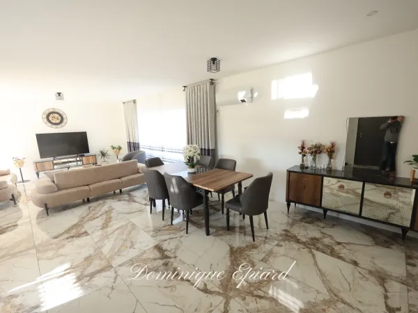 Maison 5 pièces 145 m²