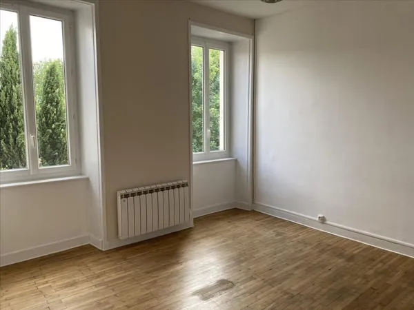 COTEAUX DU BLANZACAIS - Maison 3 chambres et jardin