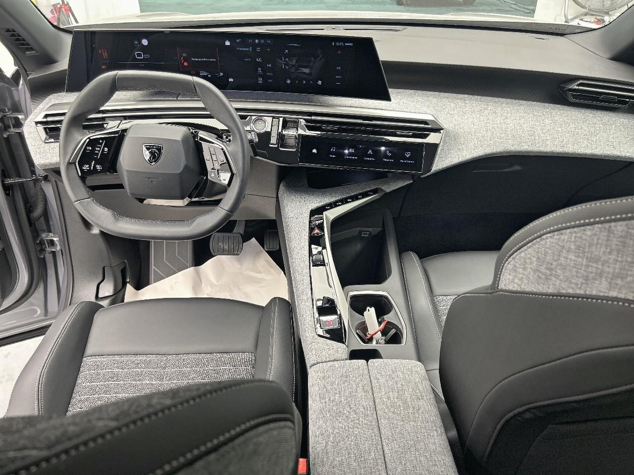 Peugeot 3008 hybrid 145 e-dcs6 allure — photo 12