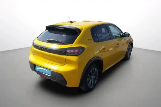 Peugeot 208 electrique 50 kwh 136ch — photo 6