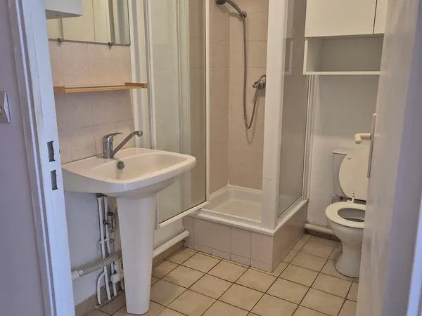 studio (Aubagne) : résidence principale/investissement