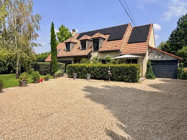Maison 7 pièces 220 m²