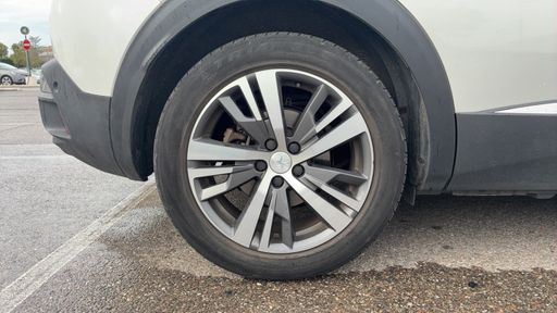 Peugeot 3008 1.6 Hybrid 225 e-EAT8 - Allure – 2021 – 89173 km – Hybride rechargeable – Boîte Automatique — photo 23