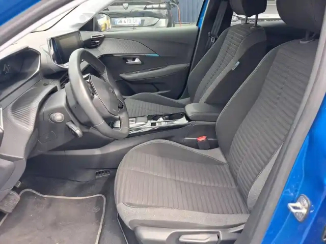 Peugeot 208 electrique 50 kwh 136ch — photo 9