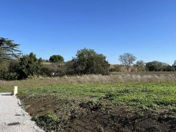 Terrain constructible 901 m²