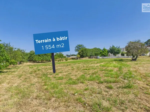 Terrain de 1 554 m² à batir