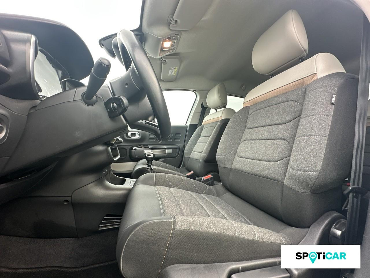 Citroën C3 1.2 puretech 110ch s&s shine pack 121-122g — photo 9