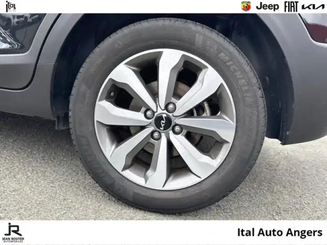Kia Stonic 1.0 t-gdi 100ch active — photo 11