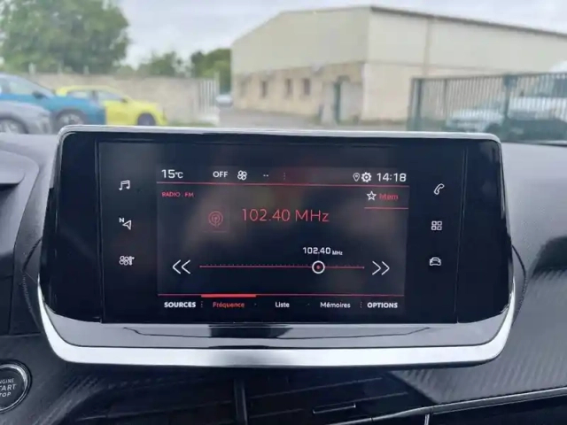 Peugeot 2008 puretech 130 s&amp;s eat8 — photo 16