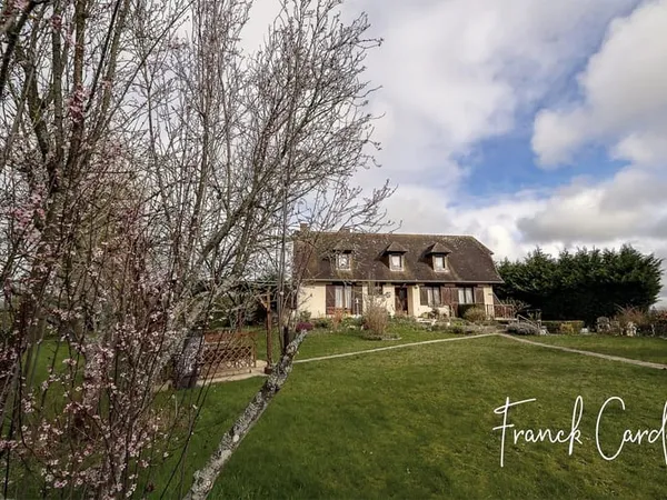 Grande maison à la campagne avec possibilité de gîtes