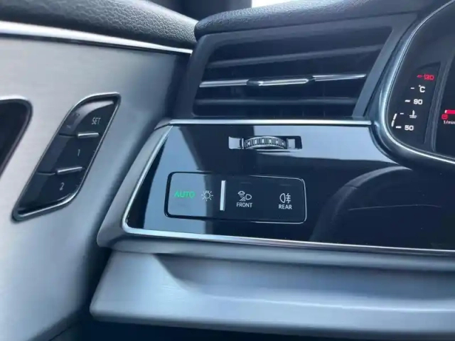 Audi Q8 50 tdi 286 tiptronic 8 quattro — photo 22