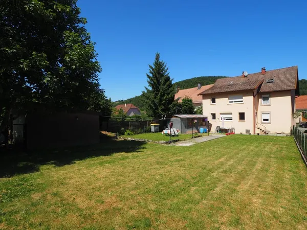GIROMAGNY - Immeuble de rapport à vendre