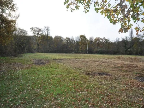 Terrain 400 m²