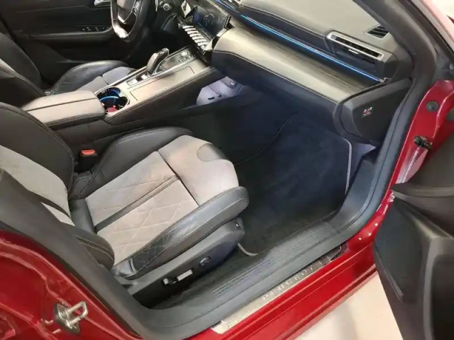 Peugeot 508 hybrid 225 e-eat8 — photo 9