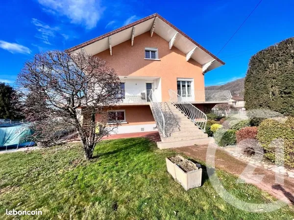 Maison 6 pièces 146 m²