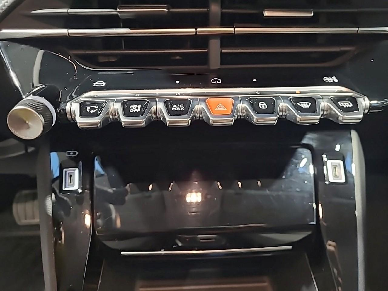 Peugeot 208 hybrid 100 e-dcs6 allure — photo 19