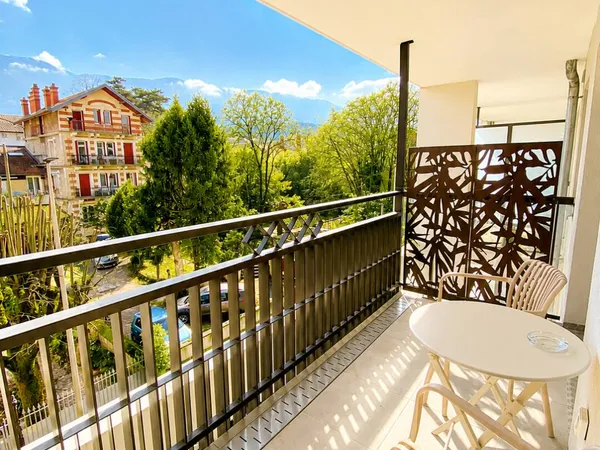 AIX-LES-BAINS – Appartement meublé de 34 m²