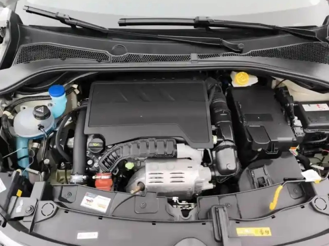 Citroën C3 puretech 110 ch bvm6 max — photo 7
