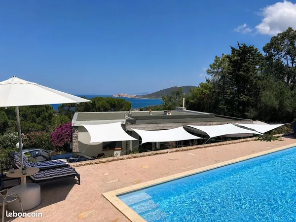 Villa 4 pièces 143 m²