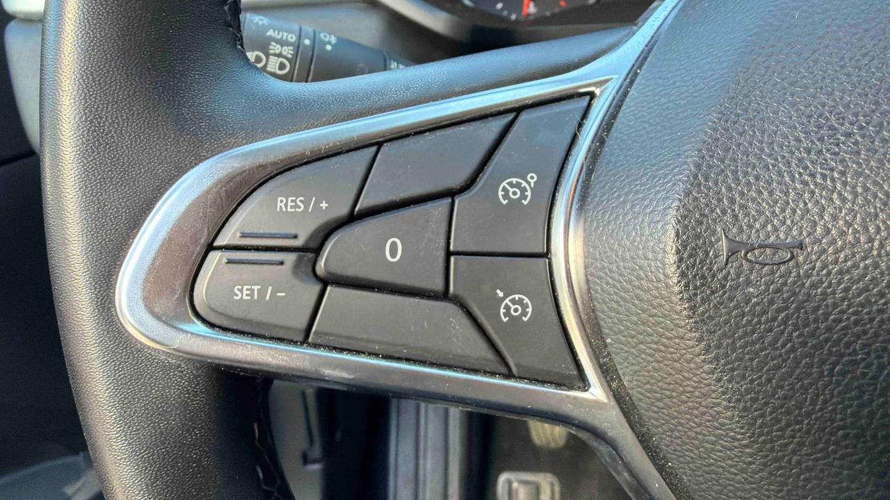 Renault Captur TCe 90 — photo 20