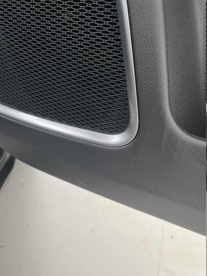 Jeep Compass — photo 45