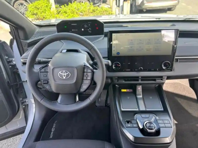 Toyota C-Hr design grande autonomie 77 kwh 224ch — photo 12