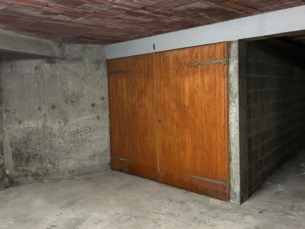 Garage à louer
