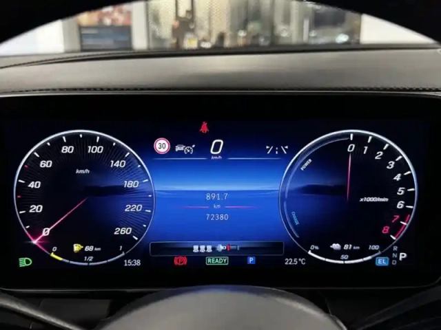 Mercedes Glc 400 e 4matic amg line — photo 11