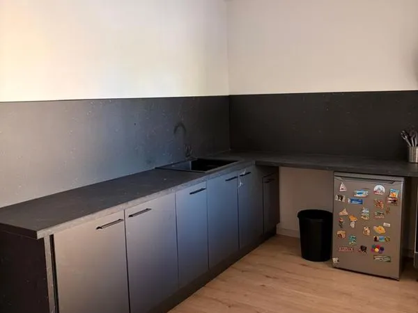 Appartement 70 m² - 2 chambres - Terrasse 30 m² - Parking - Calme