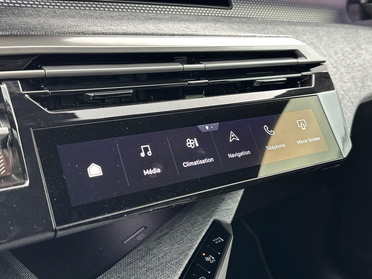 Peugeot 3008 hybrid 145 e-dcs6 gt — photo 27