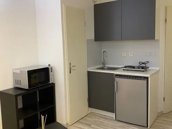 A louer Studio meublé 20m2