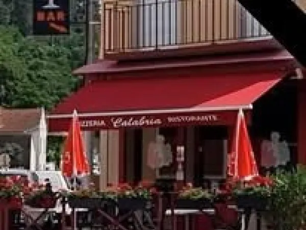 Restaurant pizzeria, Fonds de commerce sur axe passager.