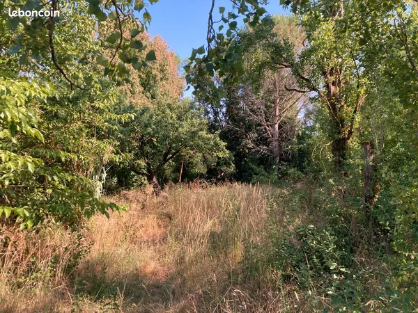Terrain constructible campagne proche La Rochelle et marais Poitevin