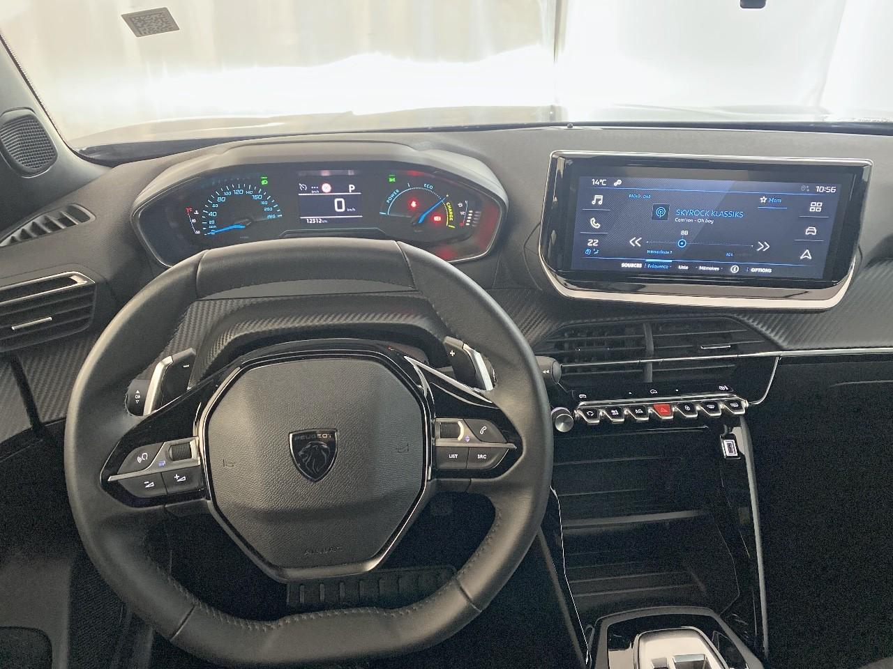 Peugeot 2008 hybrid 136 e-dcs6 style — photo 15