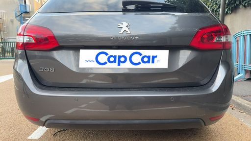 Peugeot 308 SW 1.2 PureTech 130 - Allure – 2019 – 57646 km – Essence – Boîte Manuelle — photo 24