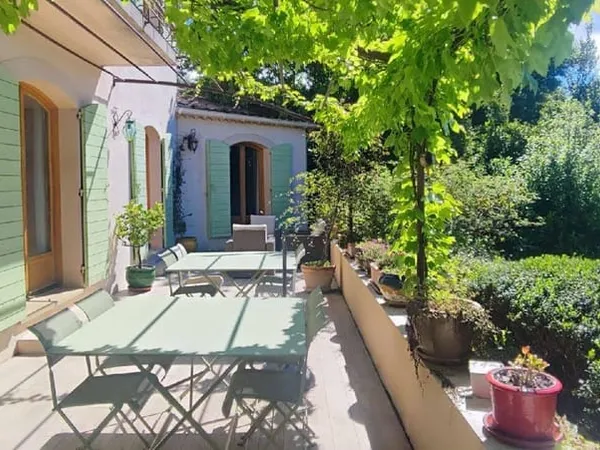 Maison 9 pièces 200 m²