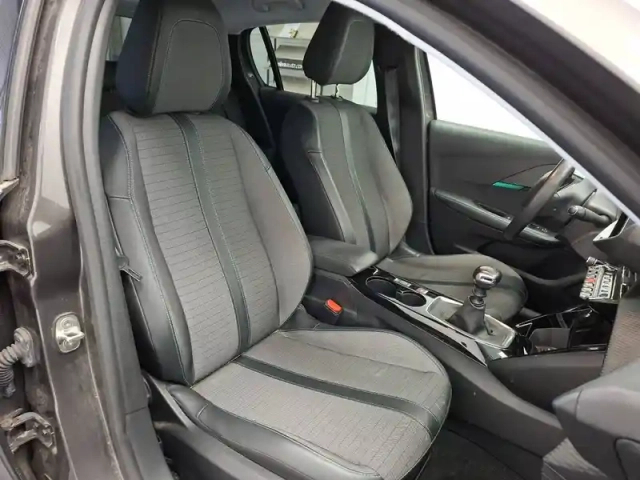 Peugeot 208 puretech 100 s&amp;s bvm6 — photo 31