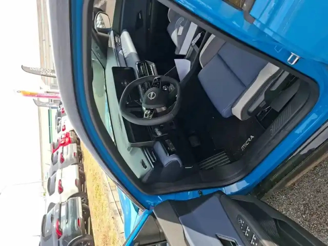 Nissan Micra electrique 52kwh 150ch — photo 9