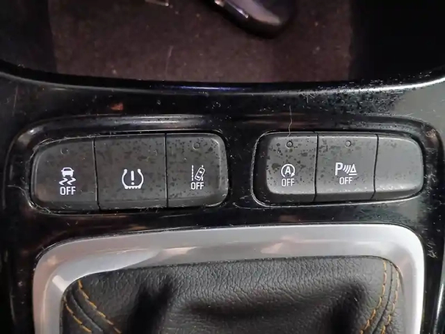 Opel Crossland X 1.2 turbo 130 ch — photo 20