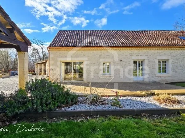 Longère moderne avec piscine et près d'un hectare de terrain - Dordogne, près de Bergerac
