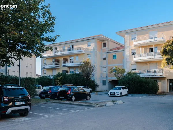 Miramas | Chirons | T2 avec balcon et place de parking privative