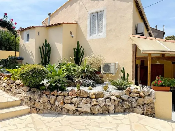 Cannes centre — maison 73 m², studio et jardin