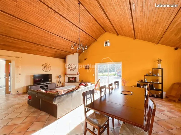 Propriété 8 pièces 190 m²