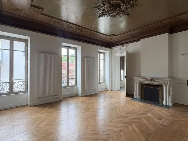 Appartement 2 pièces 65 m²