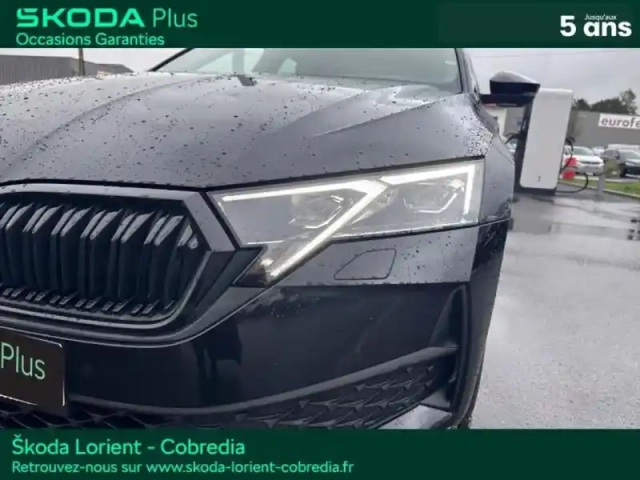 Skoda Octavia combi 2.0 tdi scr 150ch sportline dsg7 — photo 14