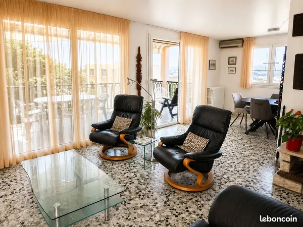 Saint-Raphaël - Maison individuelle 200 m² - 6 chambres - terrain 835 m² - 2 niveaux indépendants