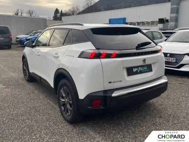 Peugeot 2008 electrique 136 ch — photo 50