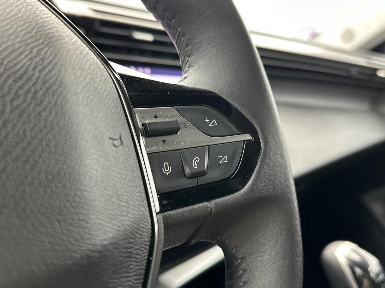 Peugeot 308 puretech 130ch s&s bvm6 allure pack — photo 19